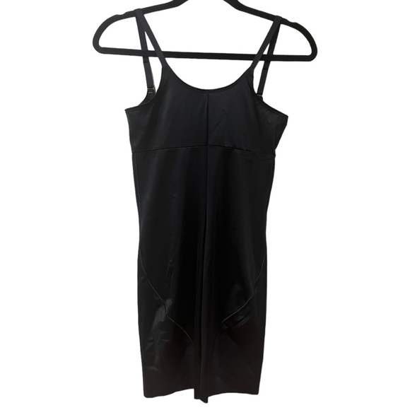 Spanx Open Bust Full Sculpting Slip in Very Black (S) - Picture 5 of 12